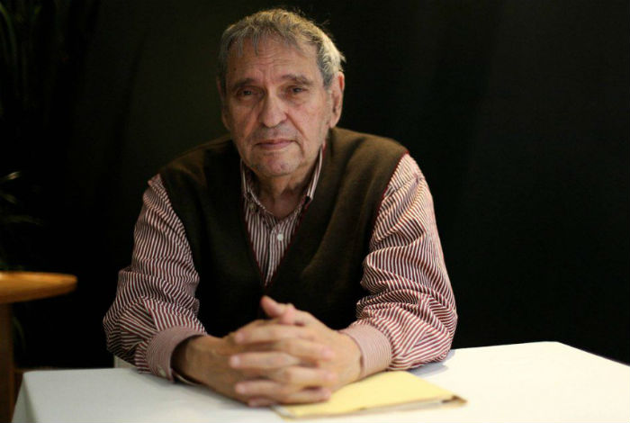 Florecemos en un abismo: 92 años de vida y obra poética de Rafael Cadenas