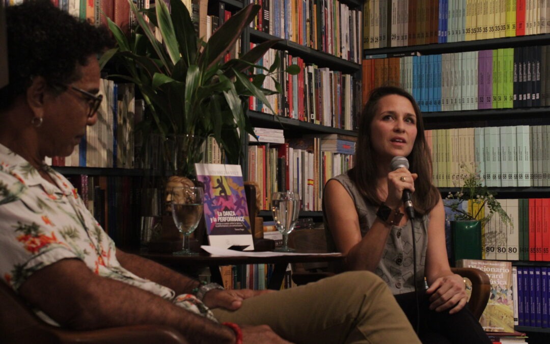 La danza y la performance se presenta en los espacios de la librería el Buscón